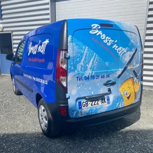 Véhicule Bross'nett, spécialiste du nettoyage